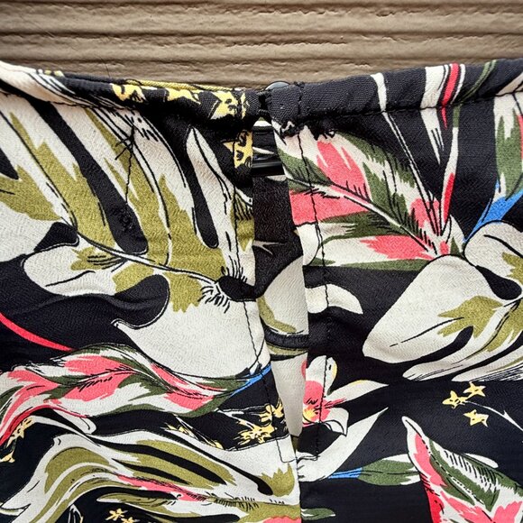 EUC Code x Mode Black Tropical Print Tie-Back Blouse - Picture 9 of 12